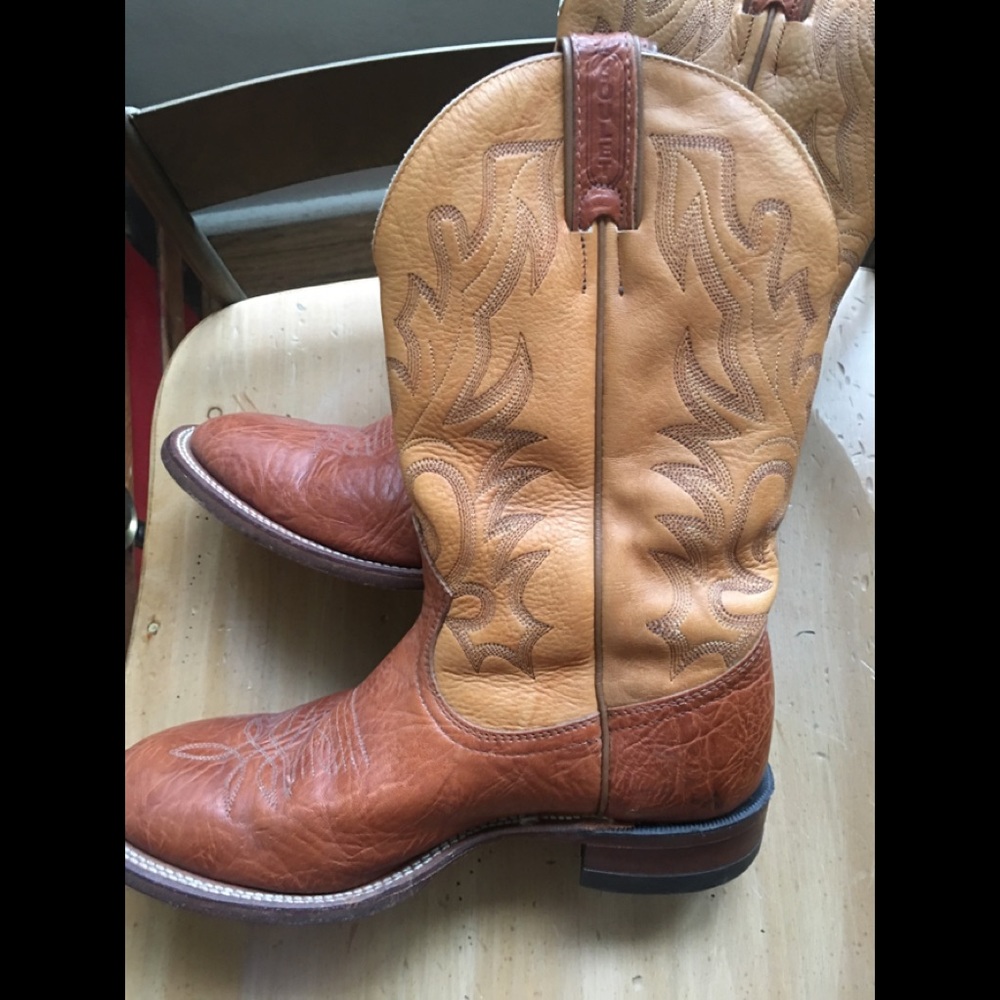 SOLD Boulet Canada Boots sz 9.      SOLD